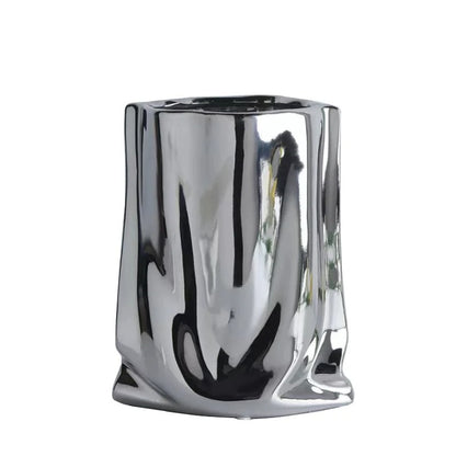 un vase fleur argent
